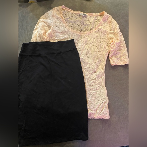 Quarter sleeve lace top & pencil Skirt size (M) - Picture 1 of 11